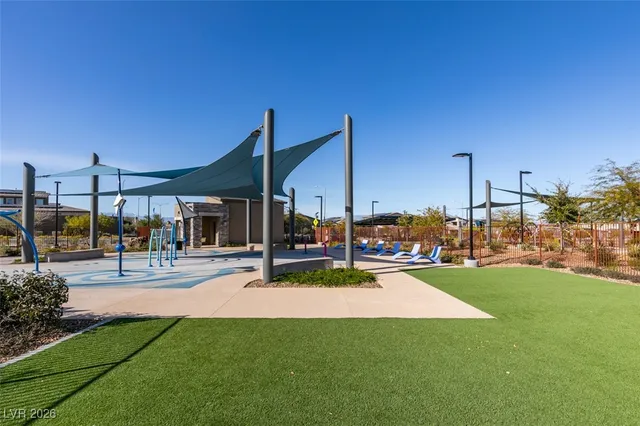 $1,970 | 302 Walsh Peak Avenue, Henderson, NV 89015