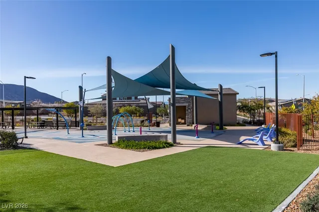 $1,970 | 302 Walsh Peak Avenue, Henderson, NV 89015