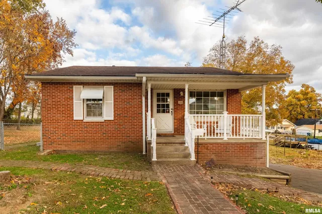 $85,000 | 2010 1st Street, Eldorado, IL 62930