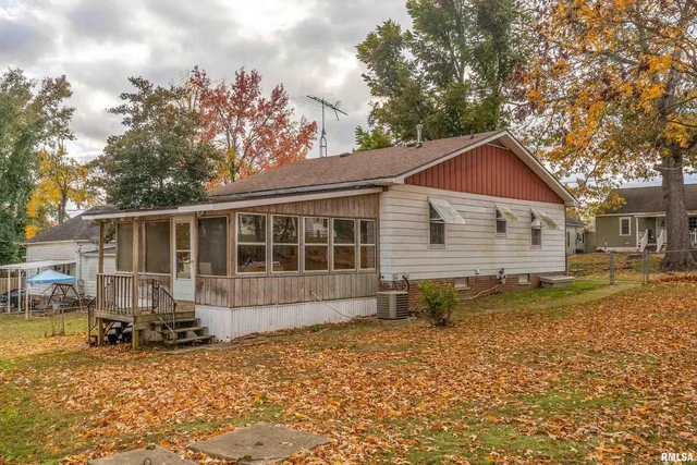 $85,000 | 2010 1st Street, Eldorado, IL 62930