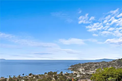 $3,695,000 | 980 Canyon View Drive, Laguna Beach, CA 92651