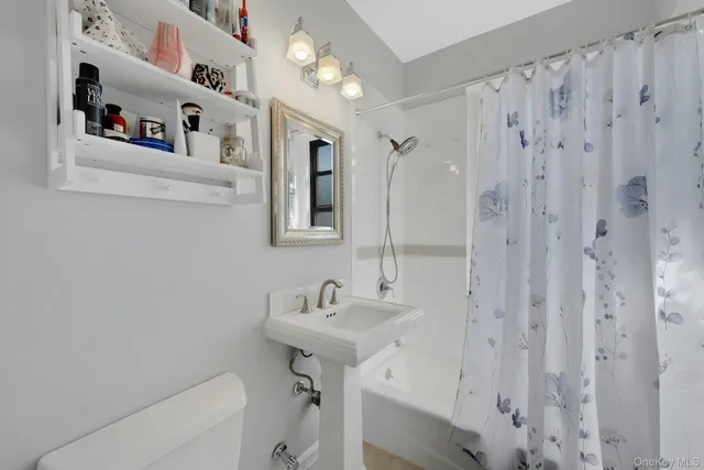 $449,000 | 180 Garth Road, Unit 6E, Scarsdale, NY 10583