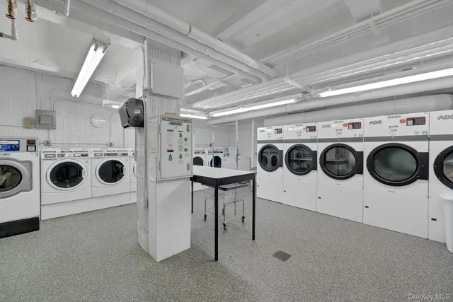 $449,000 | 180 Garth Road, Unit 6E, Scarsdale, NY 10583