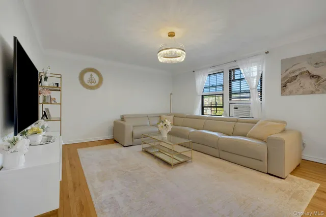 $449,000 | 180 Garth Road, Unit 6E, Scarsdale, NY 10583