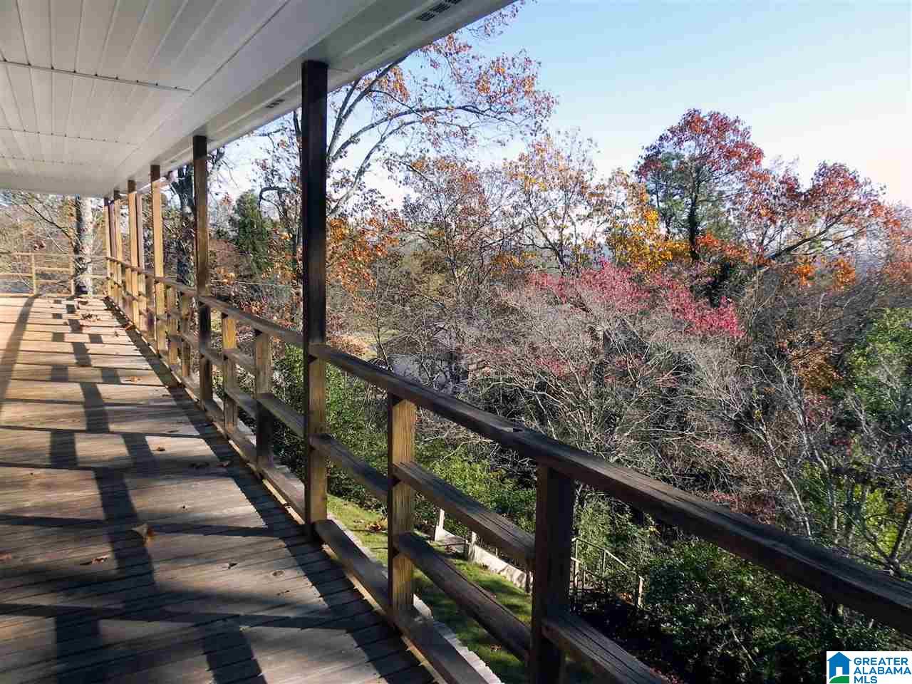 8 Christopher Way Anniston, AL 36207 - Photo 2 of 29