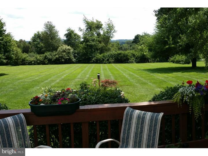 1328 Pleasant View Road Coopersburg, PA 18036 - Photo 20 of 23 Deck