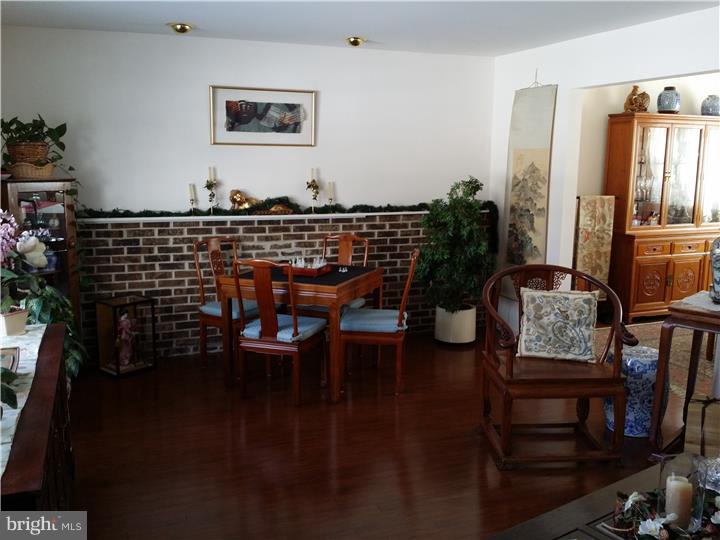 1328 Pleasant View Road Coopersburg, PA 18036 - Photo 5 of 23 Living Room