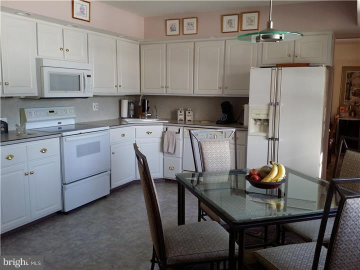 1328 Pleasant View Road Coopersburg, PA 18036 - Photo 8 of 23 Kitchen