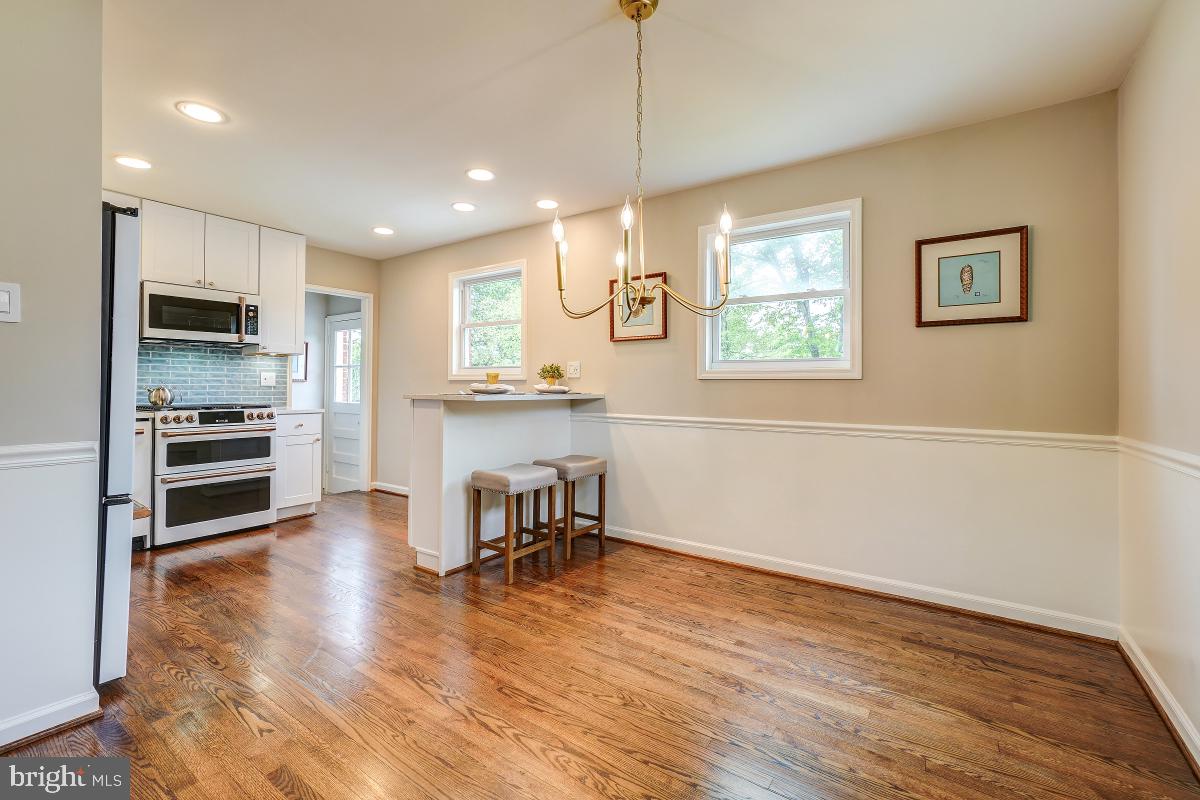 4801 Wyaconda Road Rockville, MD 20852 - Photo 11 of 48 Quartz Island Breakfast Bar