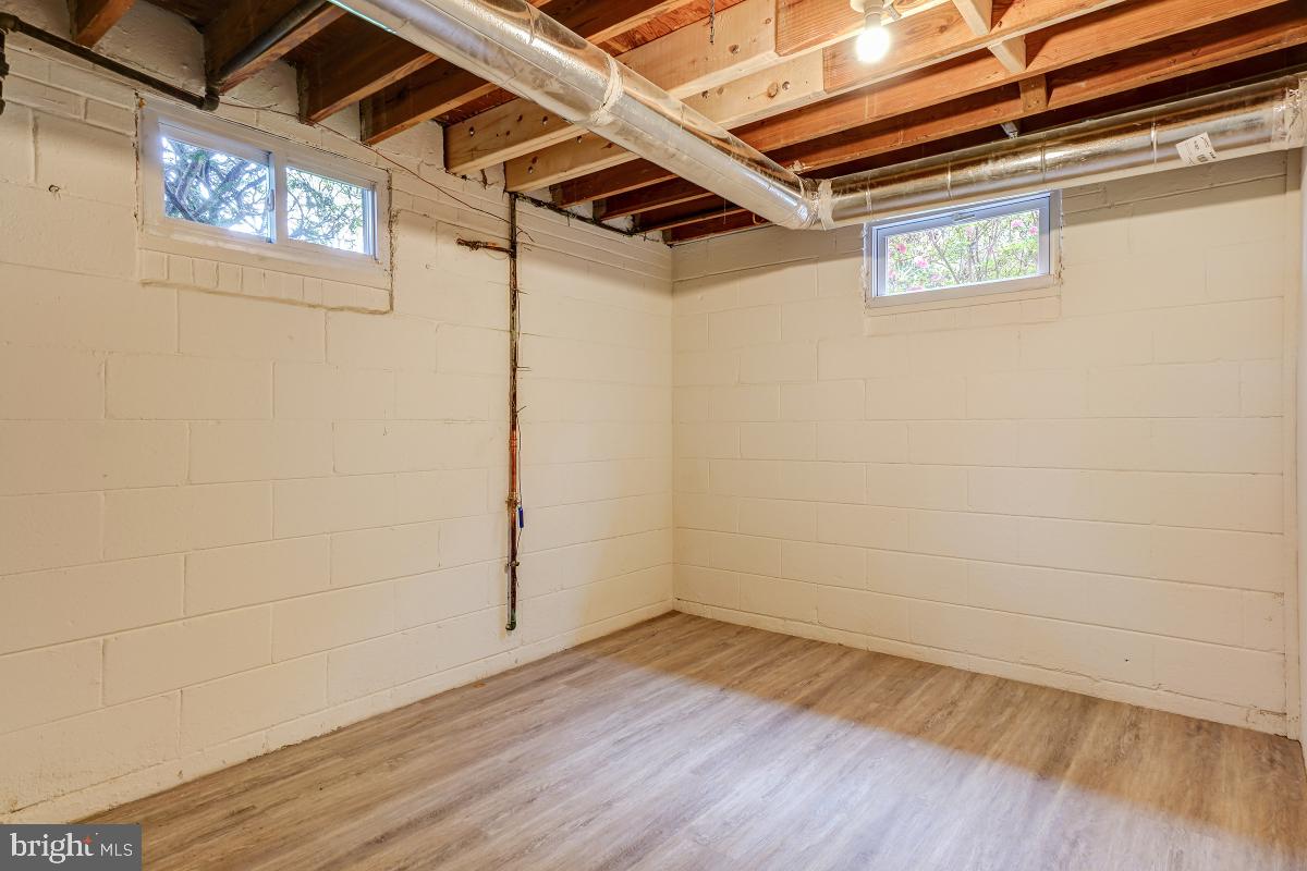 4801 Wyaconda Road Rockville, MD 20852 - Photo 39 of 48 Spacious Bonus Room - for extra bedroom