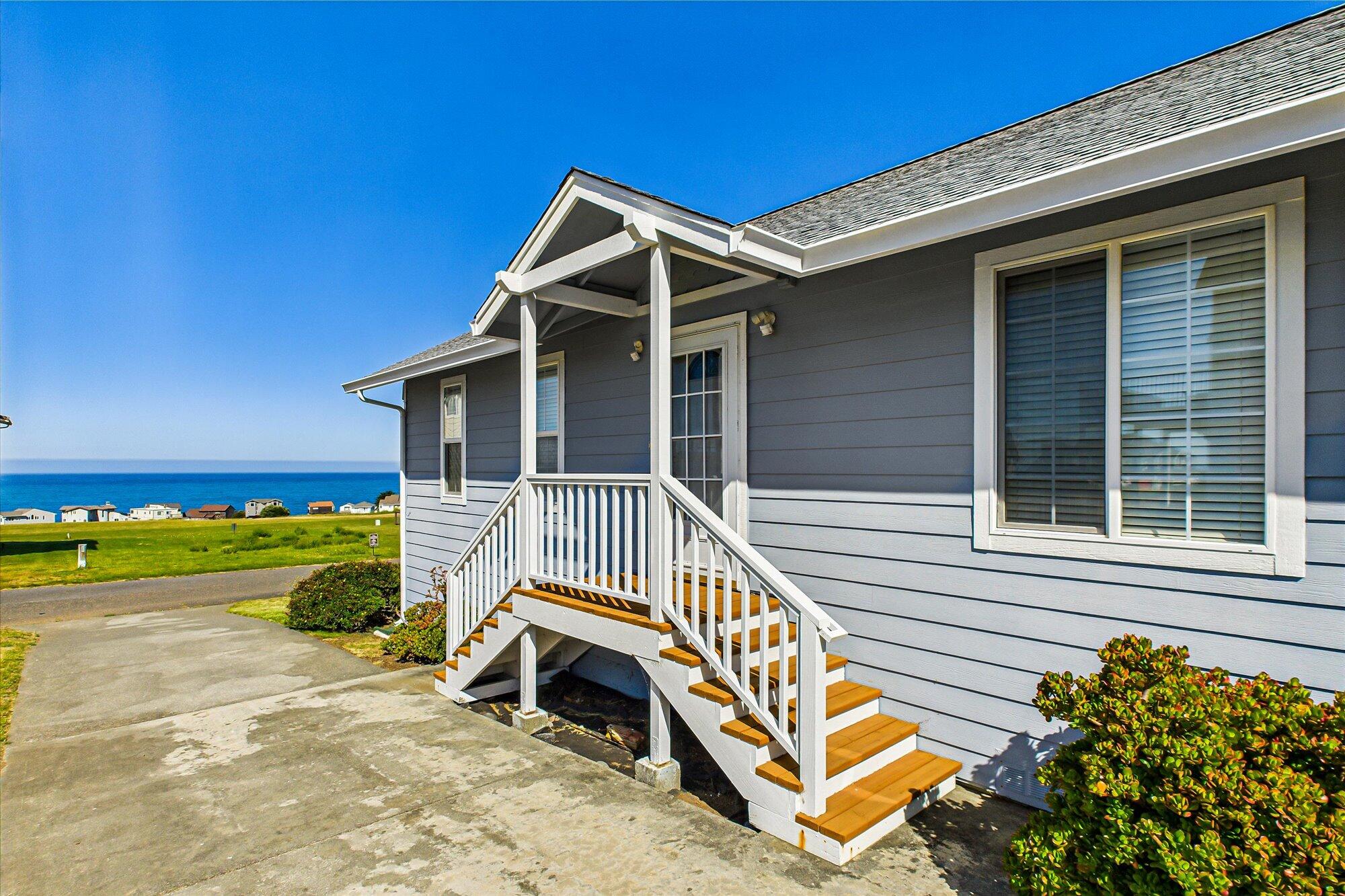 134 Sea View Road Whitethorn, CA 95589 - Photo 1 of 21