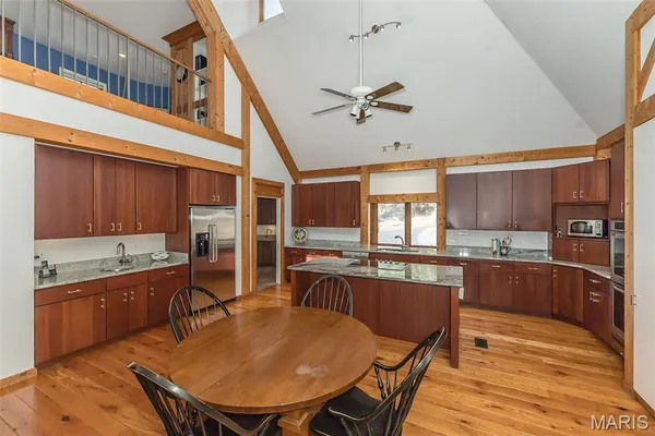 $1,250,000 | 832 Stone Bridge Springs Drive, Wildwood, MO 63038