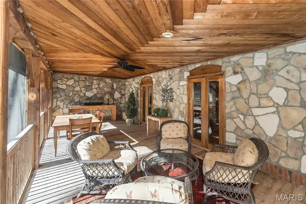 $1,250,000 | 832 Stone Bridge Springs Drive, Wildwood, MO 63038