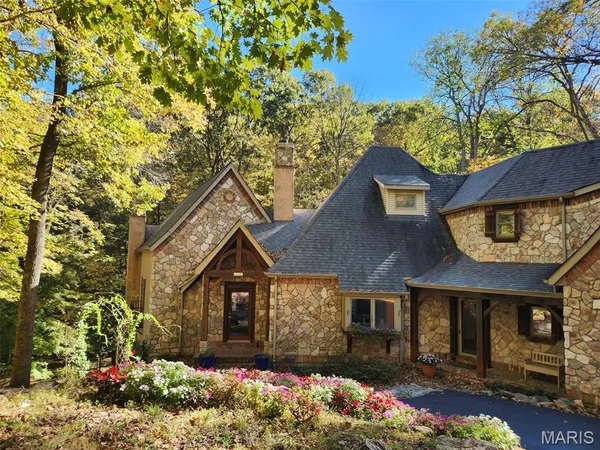 $1,250,000 | 832 Stone Bridge Springs Drive, Wildwood, MO 63038