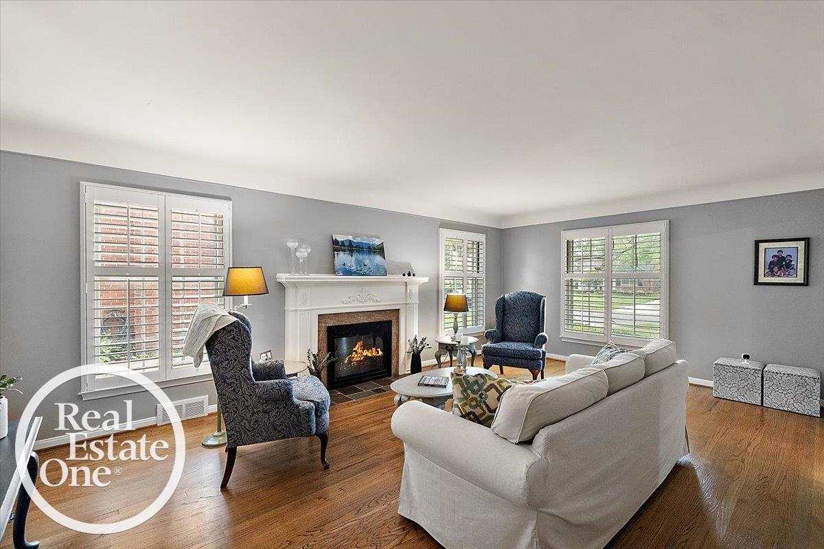 324 Cloverly Road Grosse Pointe Farms, MI 48236 - Photo 21 of 46