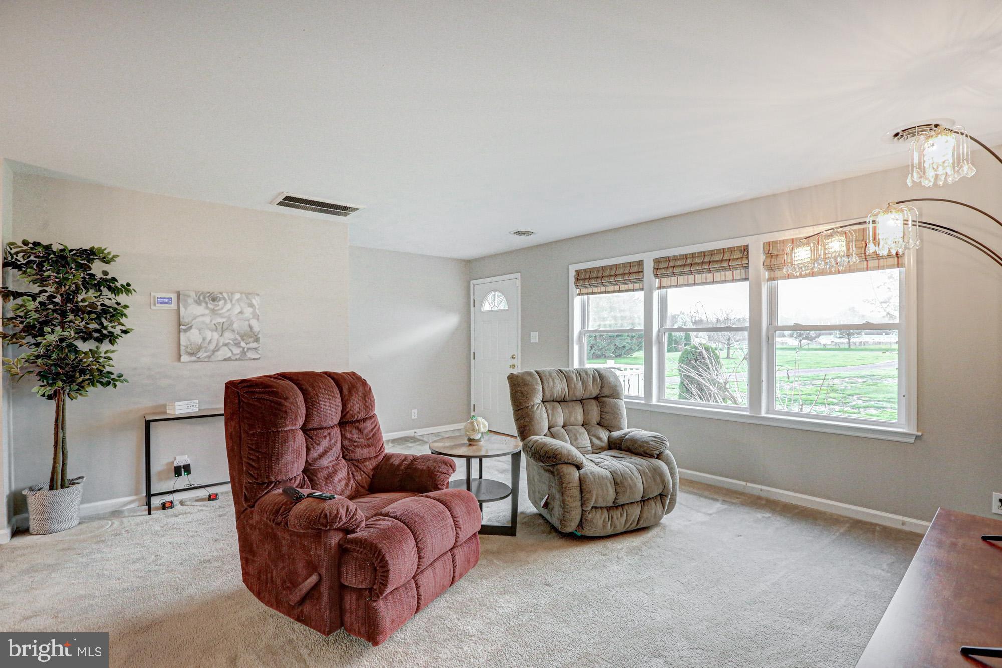 562 Black Swamp Road Felton, DE 19943 - Photo 26 of 76 Family Room