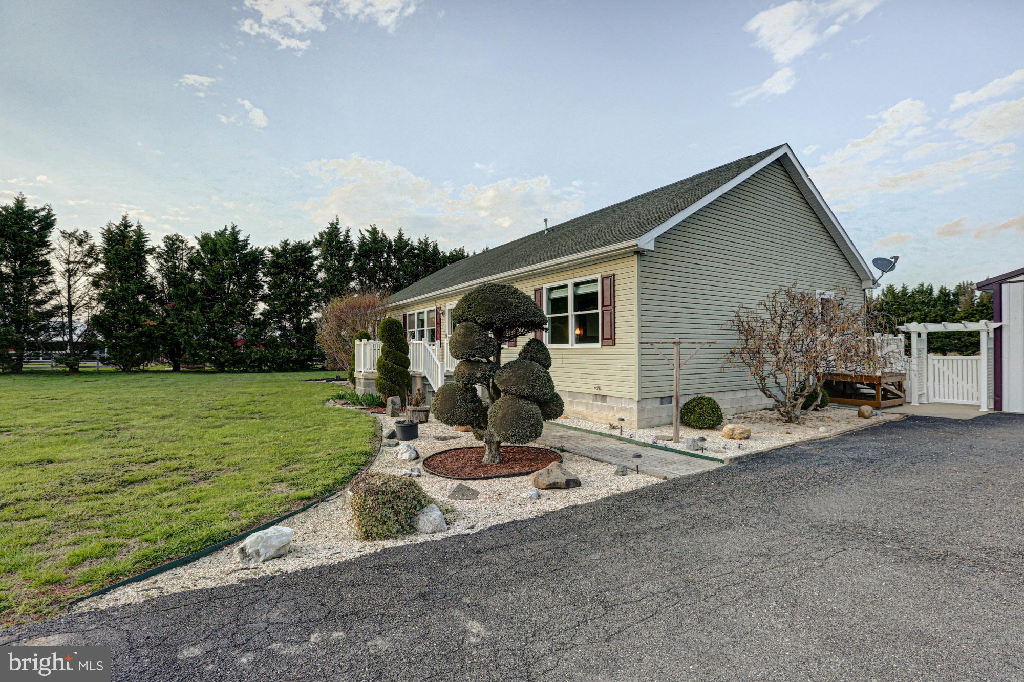 562 Black Swamp Road Felton, DE 19943 - Photo 10 of 76 Meticulous Landscaping