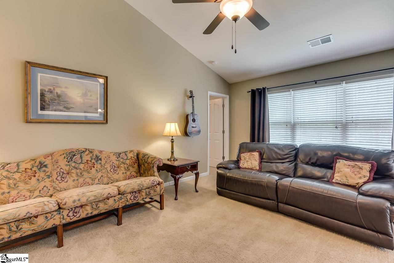322 Millervale Road Greer, SC 29650 - Photo 10 of 32 Gallery Image 10