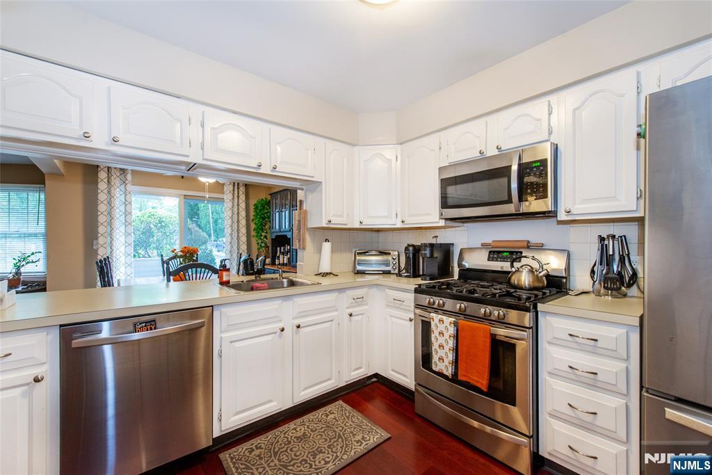 117 Quartz Lane Paterson, NJ 07501 - Photo 14 of 26