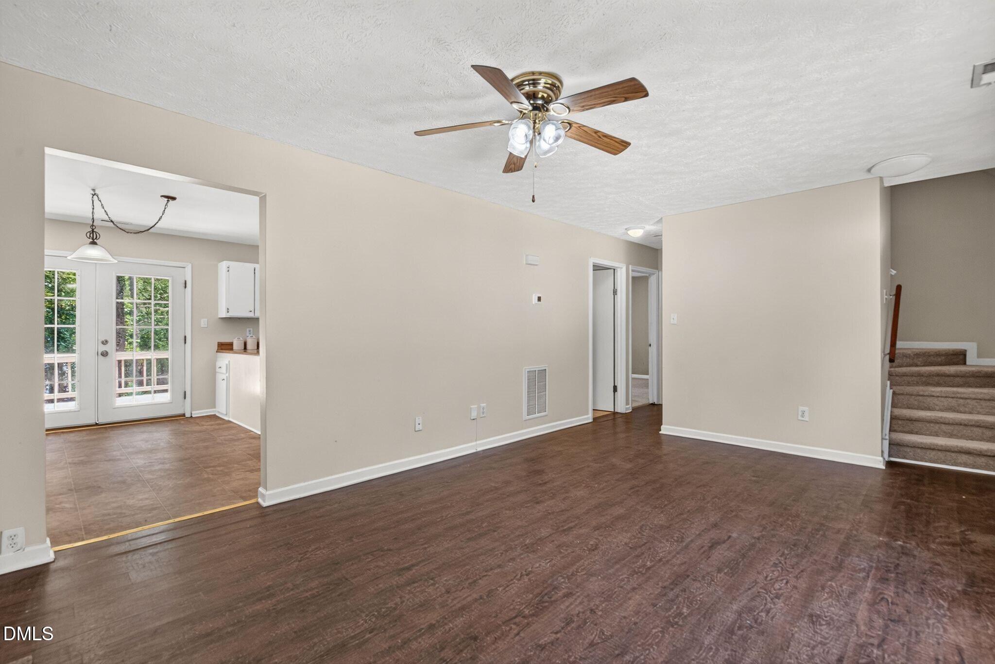 2412 Cavalier Street Raleigh, NC 27603 - Photo 15 of 37 015_41_NJO06428