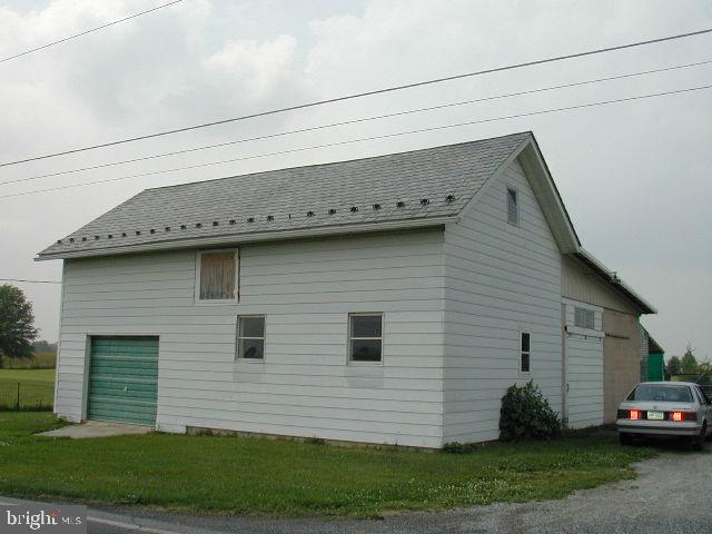 663 Church Road Lebanon, PA 17042 - Photo 2 of 15 Gallery Image 2