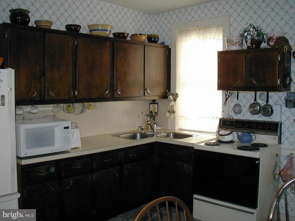 663 Church Road Lebanon, PA 17042 - Photo 8 of 15 Gallery Image 8