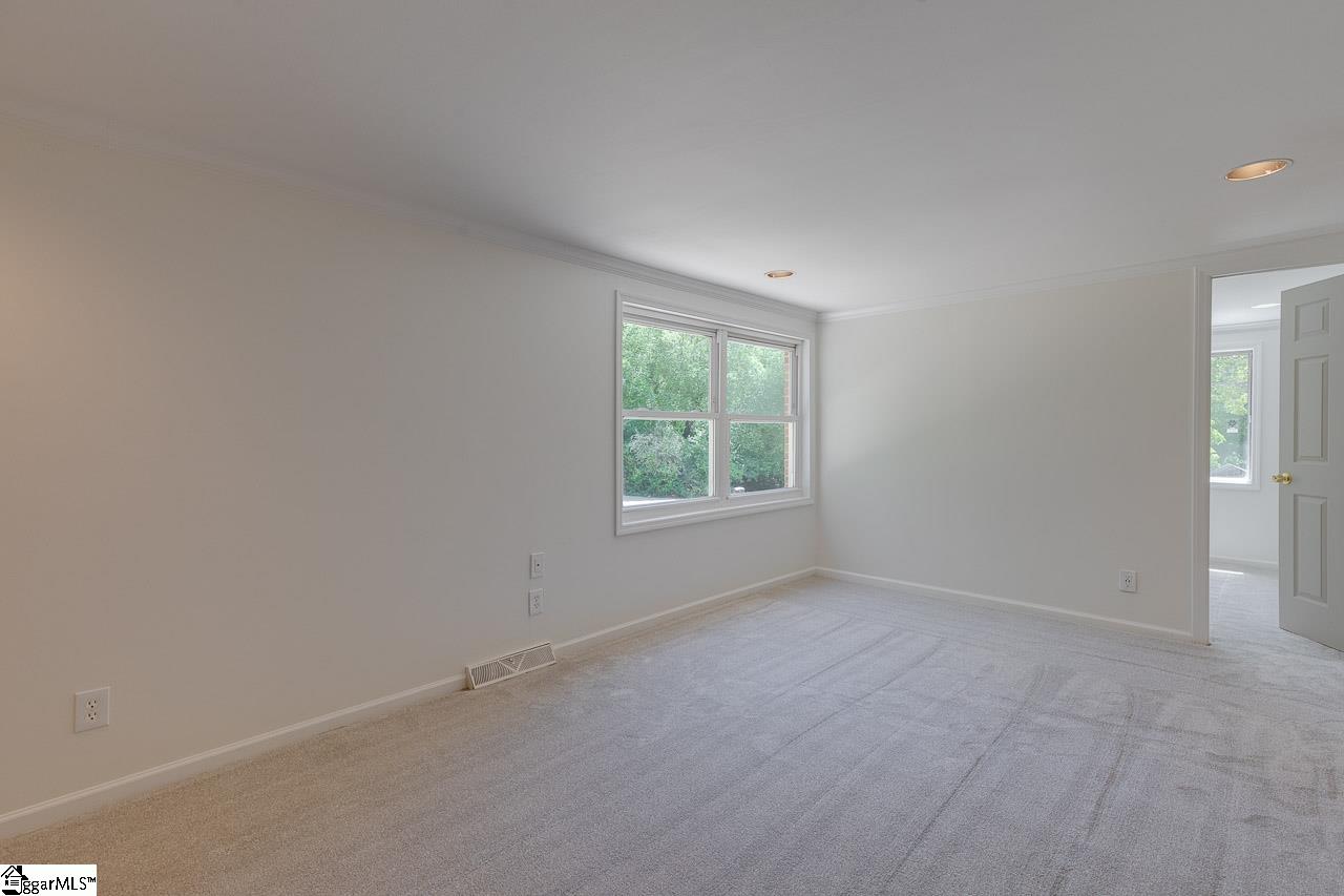 12 Foxhall Road Greenville, SC 29605 - Photo 18 of 32 Gallery Image 18