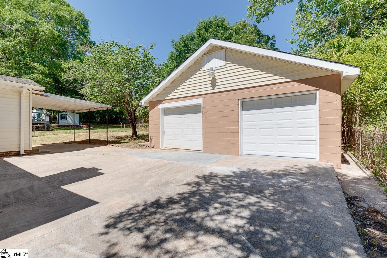 12 Foxhall Road Greenville, SC 29605 - Photo 31 of 32 Gallery Image 31
