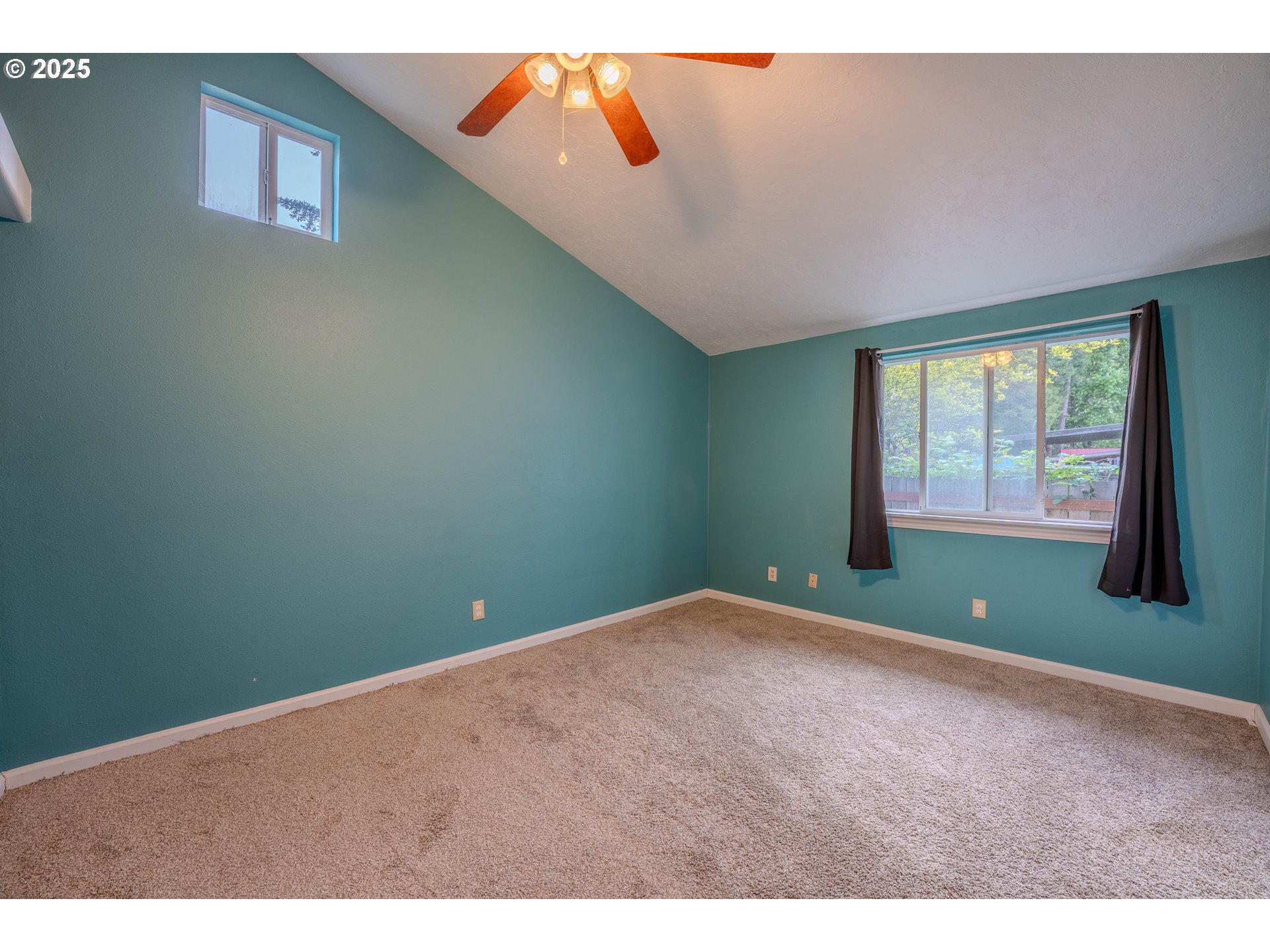 990 24th Street Southeast Salem, OR 97301 - Photo 19 of 21