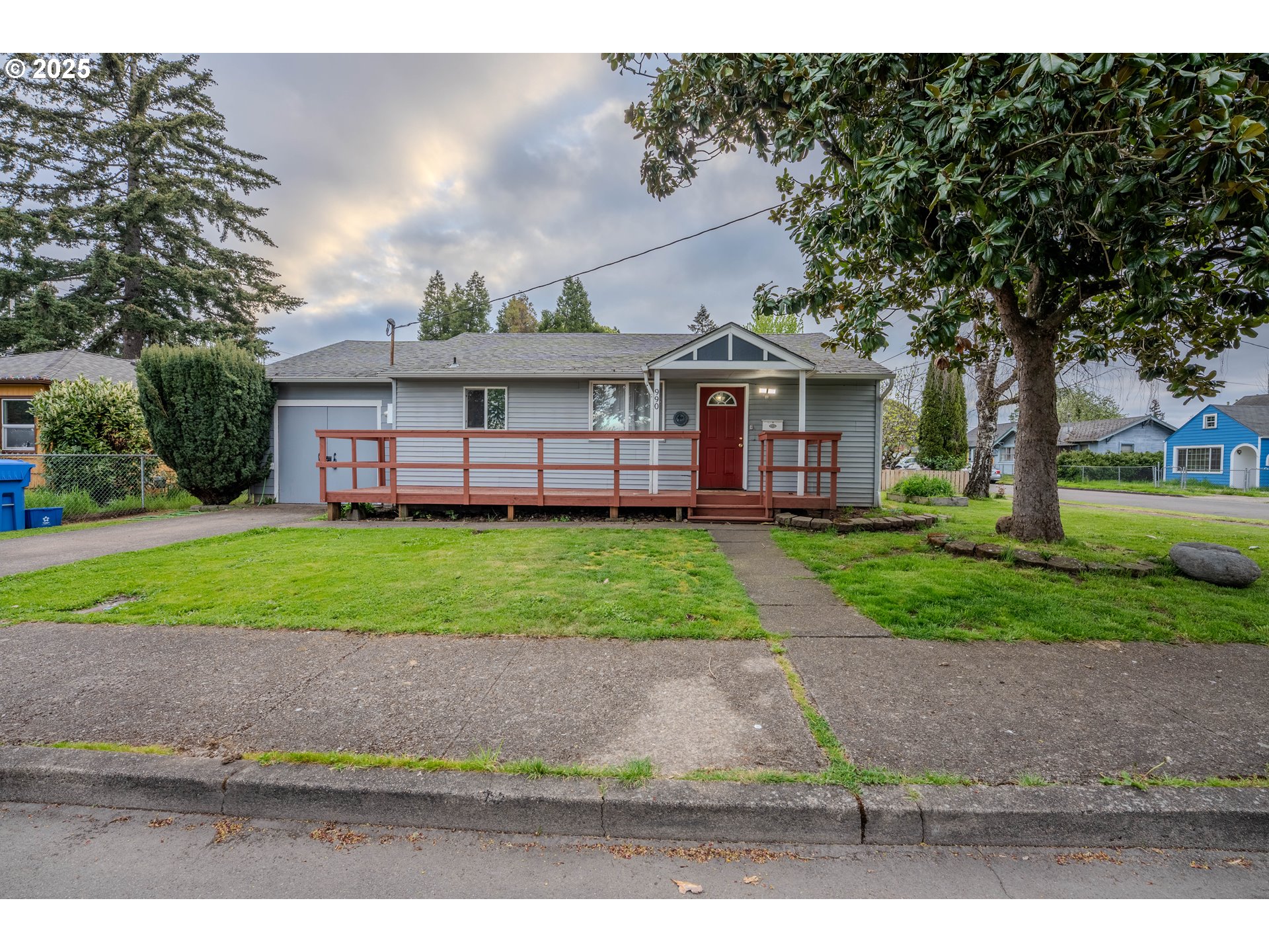 990 24th Street Southeast Salem, OR 97301 - Photo 2 of 21