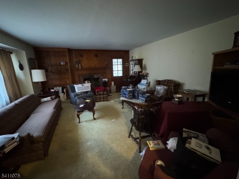 34 Wood Road Morristown, NJ 07960 - Photo 2 of 3