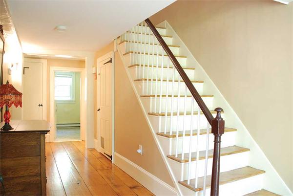 33 Riverhurst Road Billerica, MA 01821 - Photo 3 of 16 Gallery Image 3