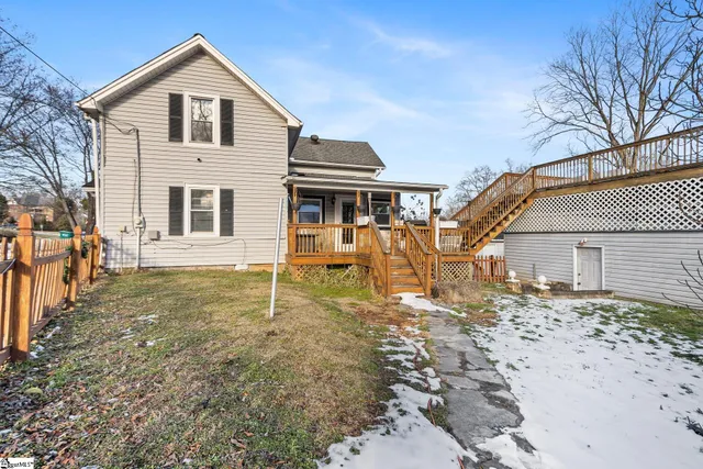 $235,000 | 104 Montgomery Street, Unit 106, Campobello, SC 29322