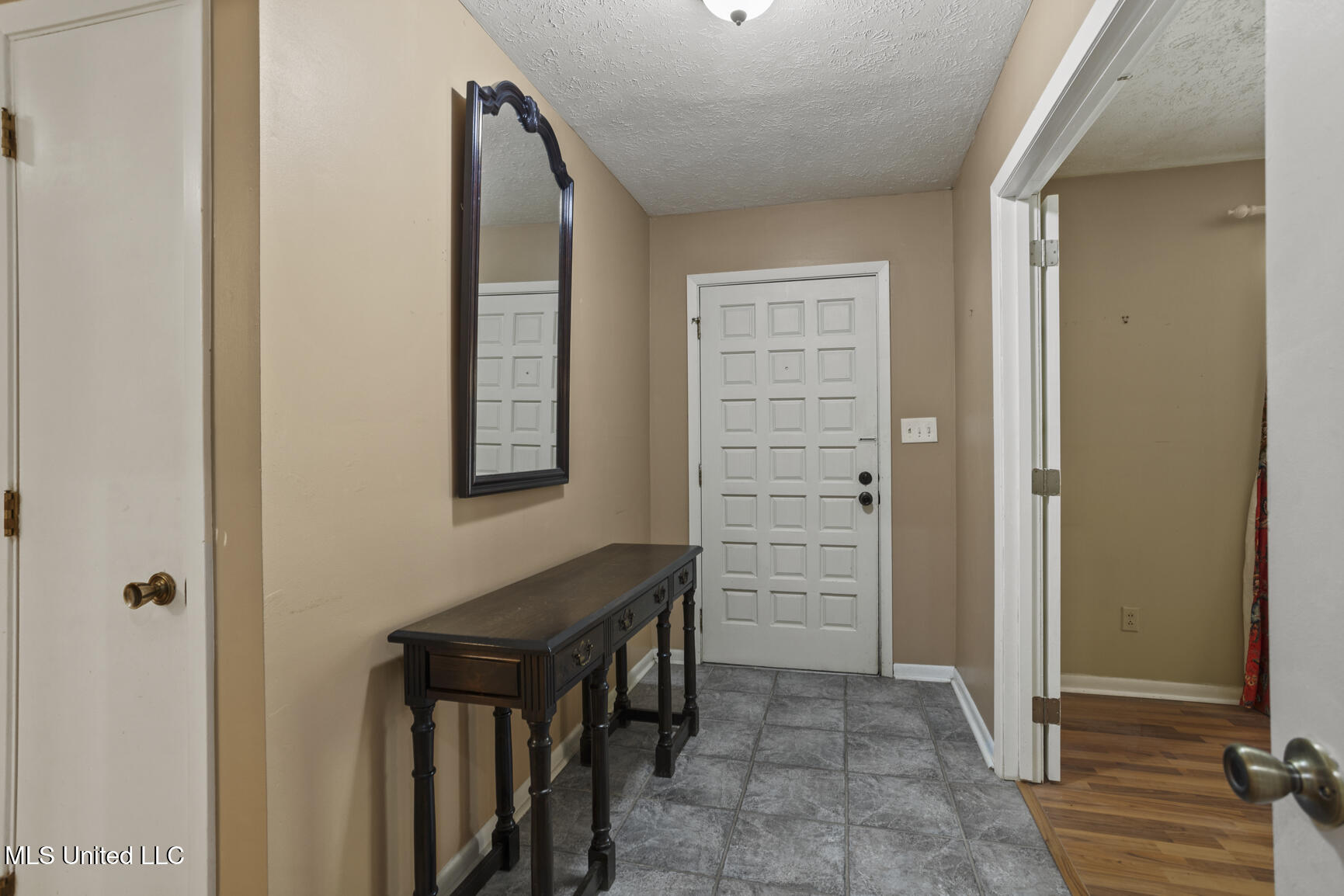 119 Fern Valley Road Brandon, MS 39042 - Photo 5 of 32 119 Fern Valley-20