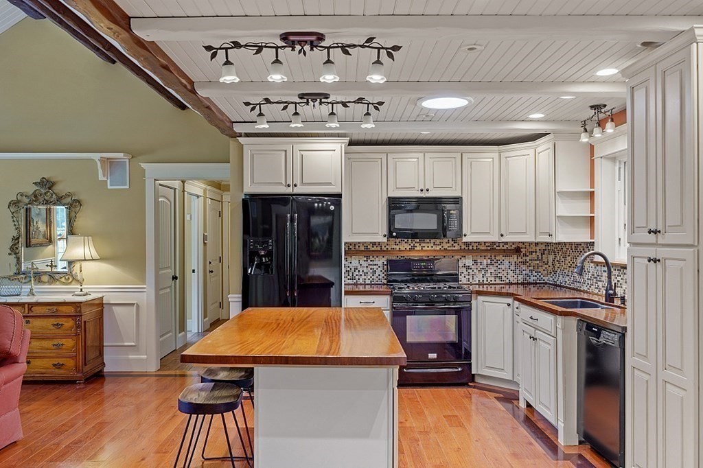 1144 Riceville Road Athol, MA 01331 - Photo 6 of 42