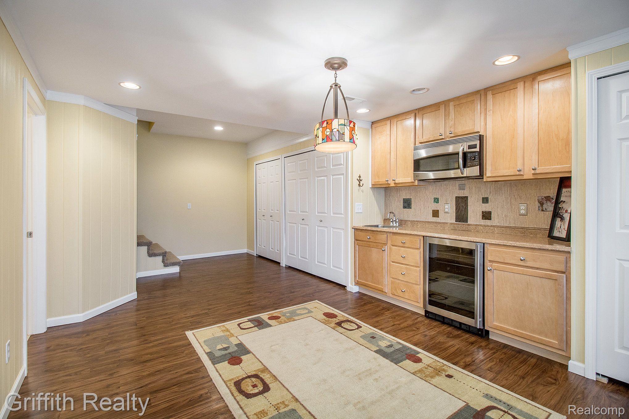 98 Sedum Road Howell, MI 48843 - Photo 21 of 35 Gallery Image 21