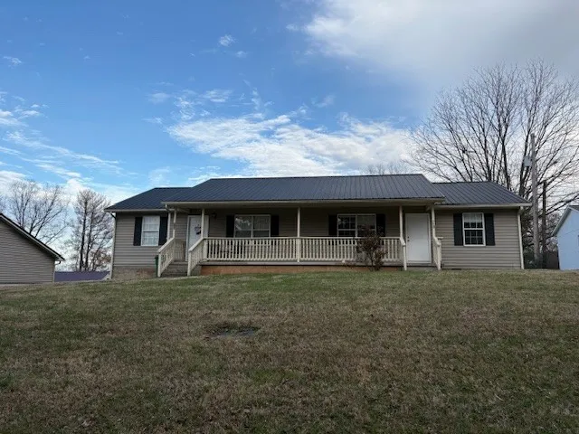 $950 | 710 North Jefferson Street, Winchester, TN 37398