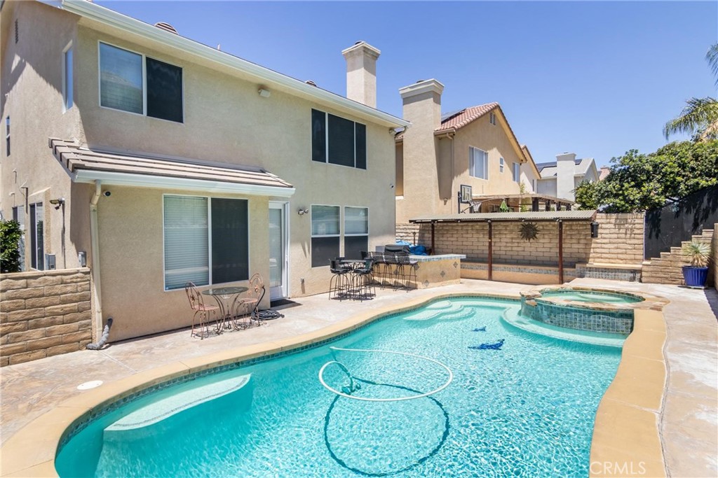 28318 Santa Catarina Road Saugus, CA 91350 - Photo 27 of 32 Pool