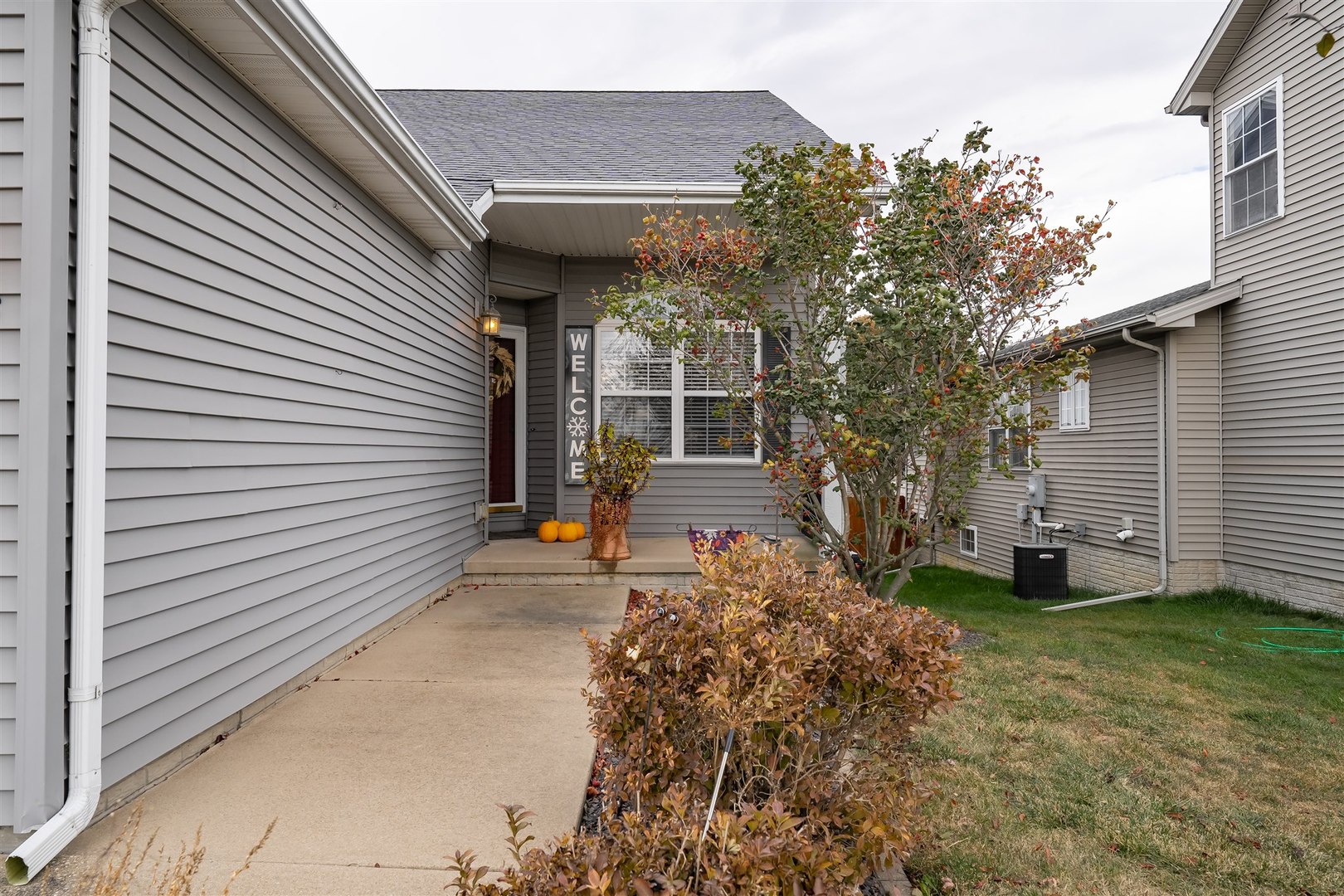 2956 Shepard Road Normal, IL 61761 - Photo 3 of 33 Gallery Image 3