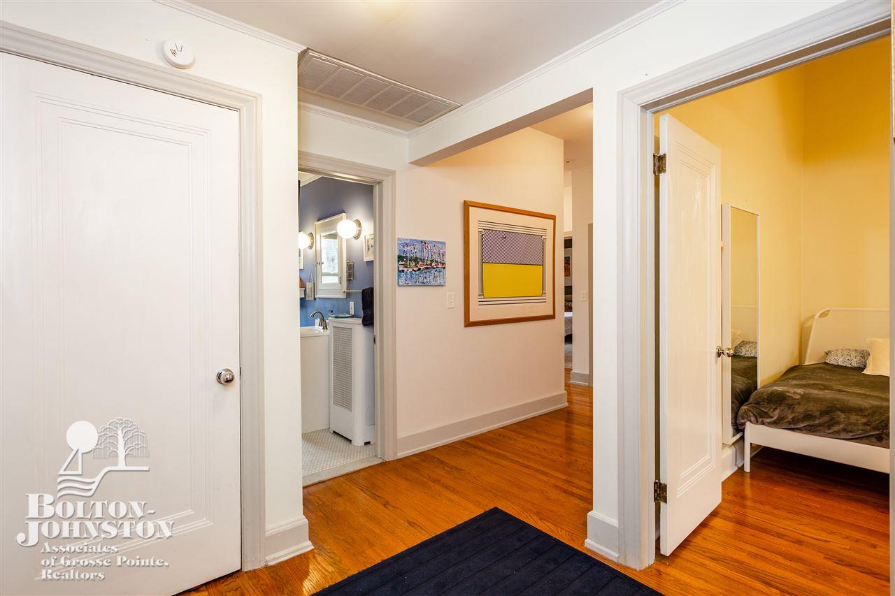 590 Barrington Road Grosse Pointe Park, MI 48230 - Photo 40 of 63