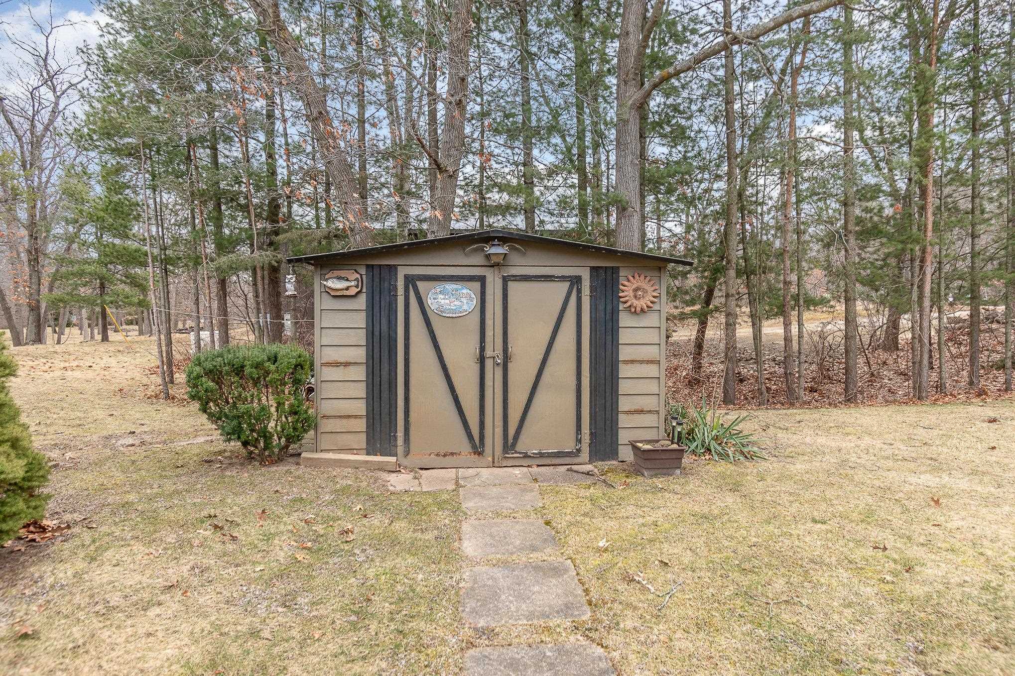 2234 Weaver Road Port Austin, MI 48467 - Photo 10 of 27 Gallery Image 10