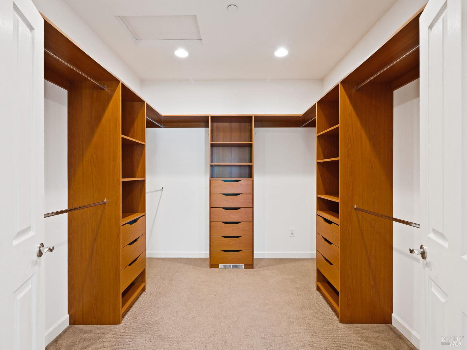 914 Santa Dorotea Circle Rohnert Park, CA 94928 - Photo 22 of 69 Primary Walk In Closet