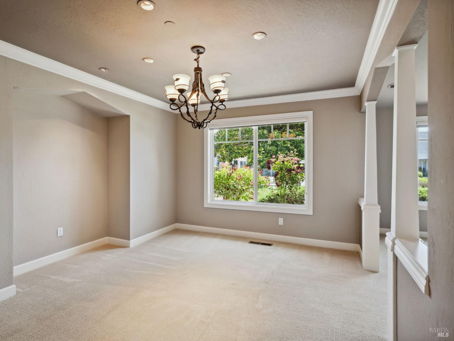 914 Santa Dorotea Circle Rohnert Park, CA 94928 - Photo 29 of 69 Formal Dining Room