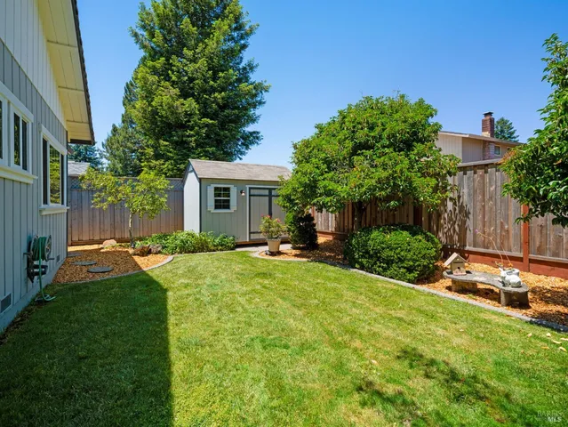 $1,220,000 | 914 Santa Dorotea Circle, Rohnert Park, CA 94928