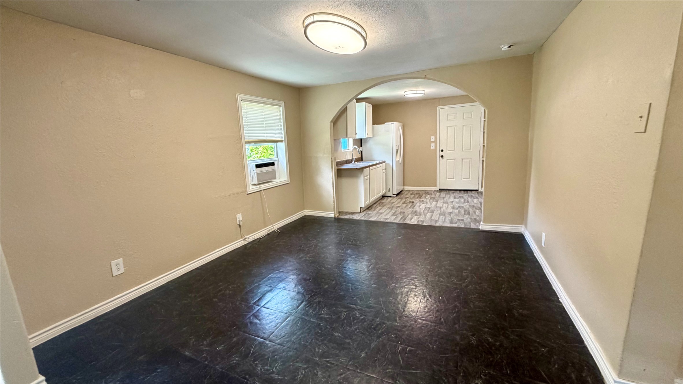 8116 Sandra Street Houston, TX 77016 - Photo 4 of 16 Dining Area