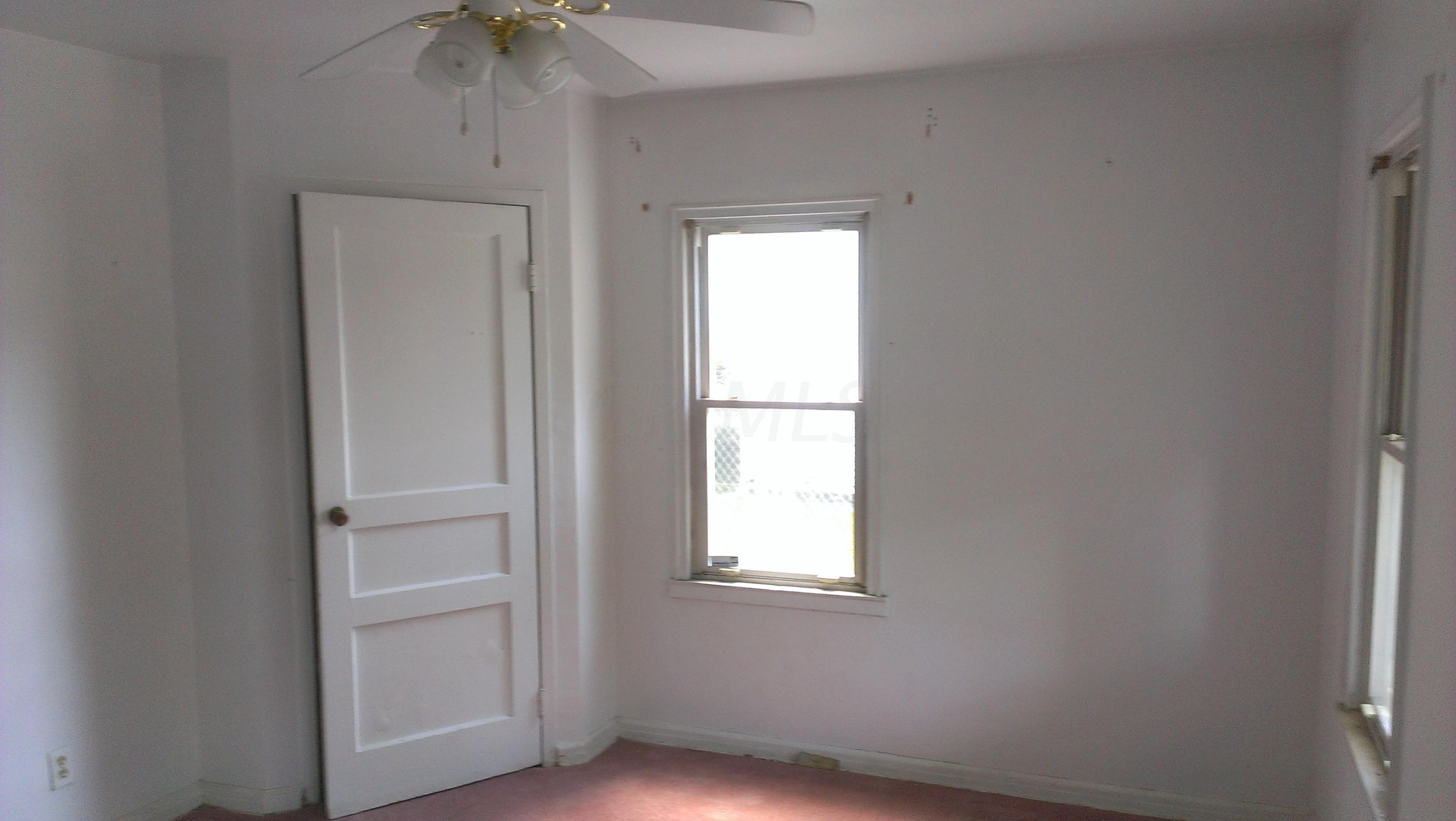 1754 Devonshire Road Columbus, OH 43219 - Photo 4 of 11