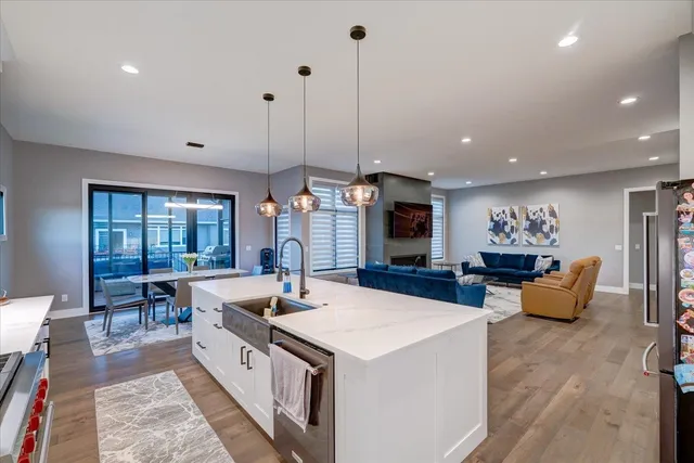 $1,249,000 | 2596 Fahey Glen, Fitchburg, WI 53711