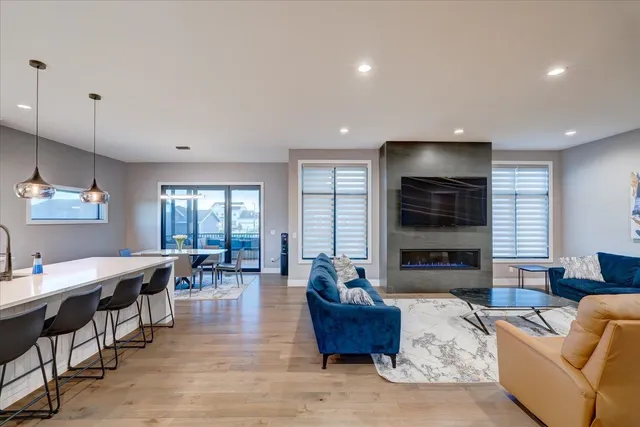 $1,249,000 | 2596 Fahey Glen, Fitchburg, WI 53711