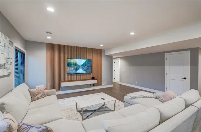 $1,249,000 | 2596 Fahey Glen, Fitchburg, WI 53711