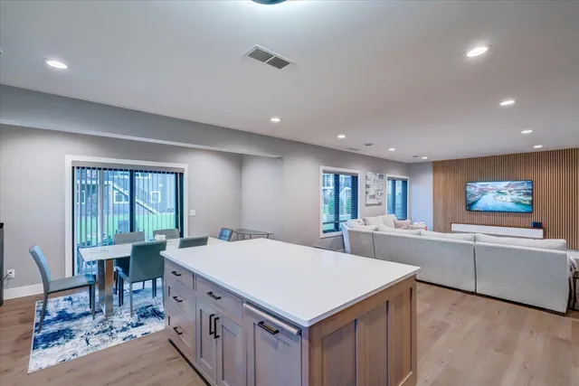 $1,249,000 | 2596 Fahey Glen, Fitchburg, WI 53711